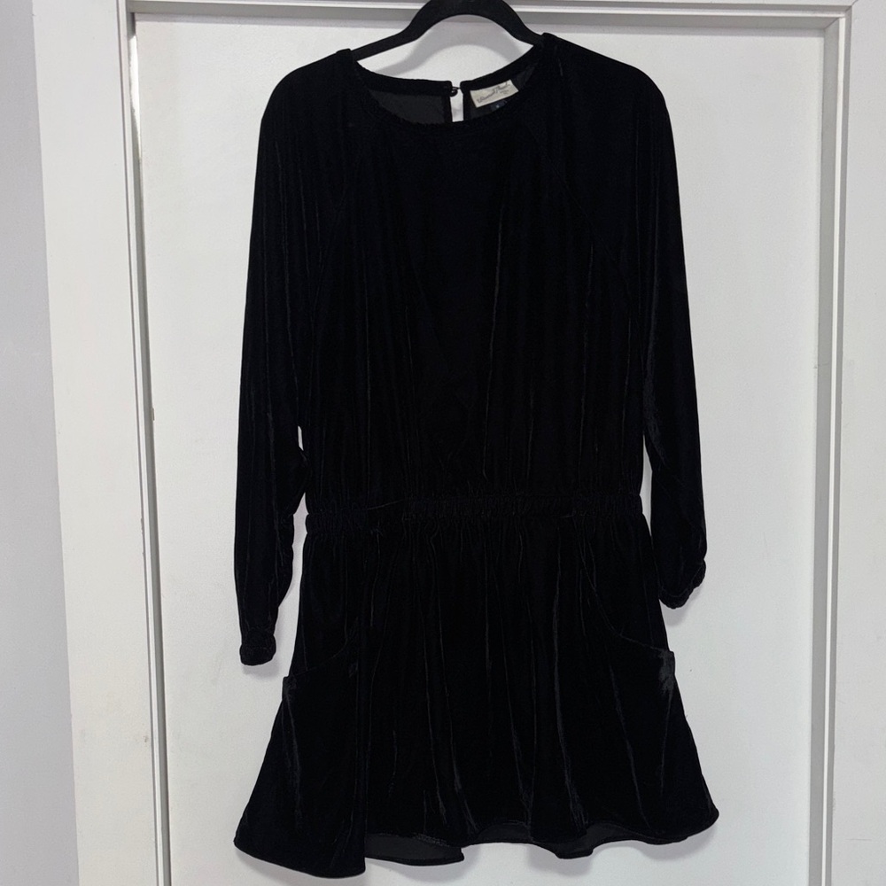 Women’s Black Velvet Dress with Pockets